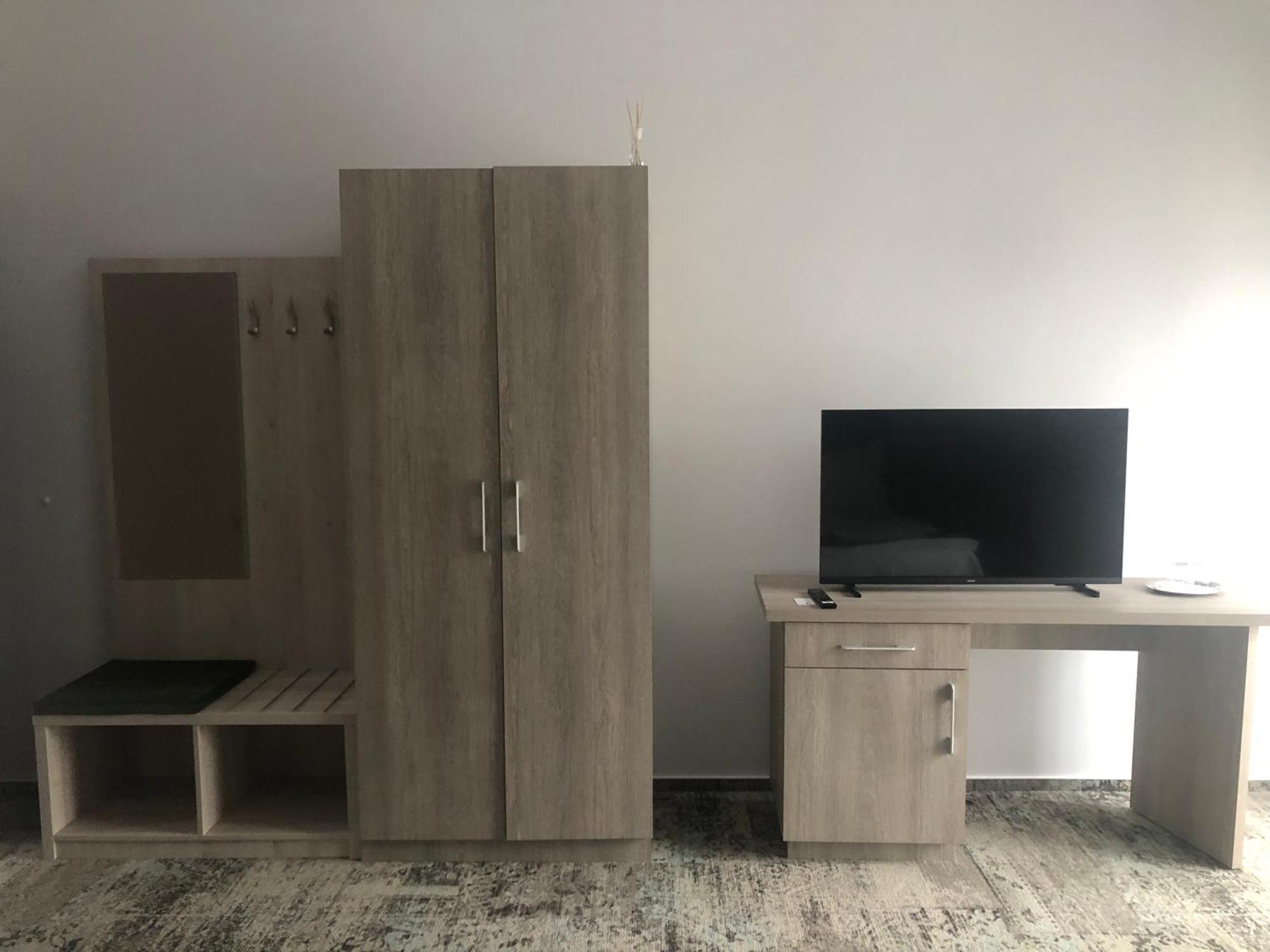 Sub Cetate Hotel Rîşnov Kültér fotó