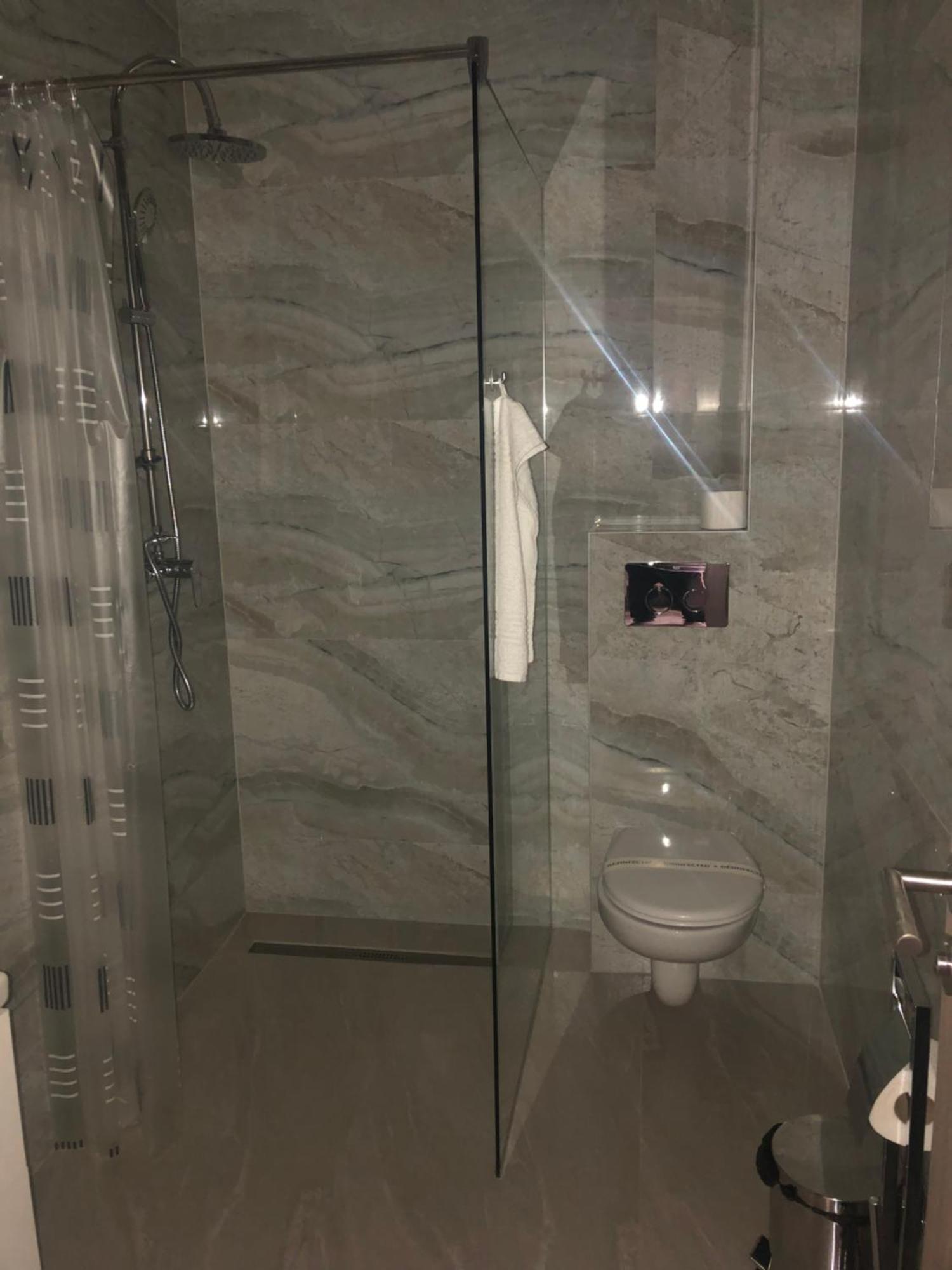 Sub Cetate Hotel Rîşnov Kültér fotó